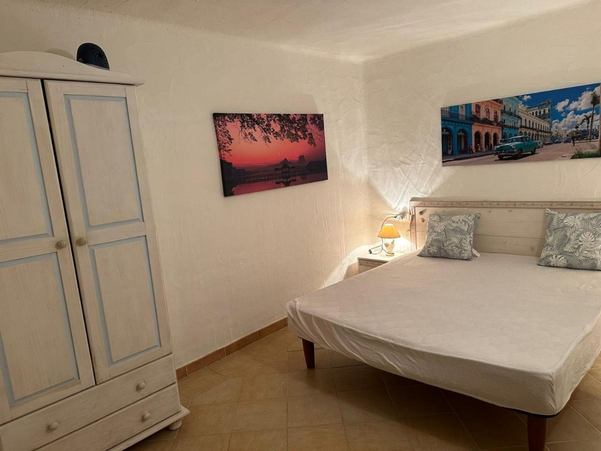 Lightblue-Celeste Central Apartment In Porto Rotondo Zewnętrze zdjęcie